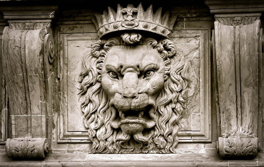 beige lion sculpture, lion, king, crown, stone, stone line, sculpture, florence, italy, lion sculpture