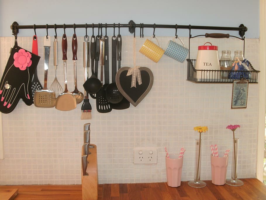 kitchen, equipment, cooking, country style, objects, tiles, design, hanging, displaying, wood