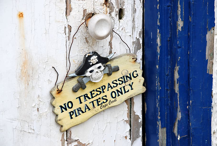 tanda, pengumuman, peringatan, tengkorak, bajak laut, pesan, humor, kayu - bahan, komunikasi, pintu