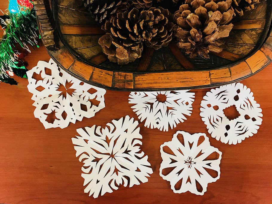 snowflakes, christmas, new year, new years, happy new year, decorations, christmas ornaments, new year ornaments, holiday season, arts and crafts