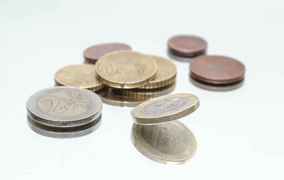 putaran koin berwarna perak, uang, euro, koin, mata uang, keuangan, kas, Eropa, bisnis, investasi