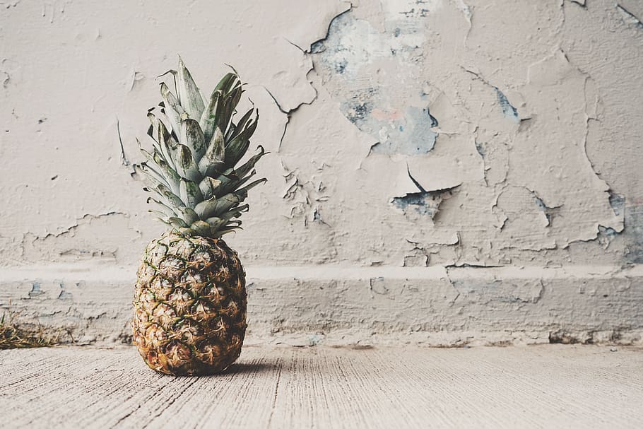 pineapple, dessert, appetizer, fruit, juice, crop, paint, wall, wall - building feature, tropical fruit