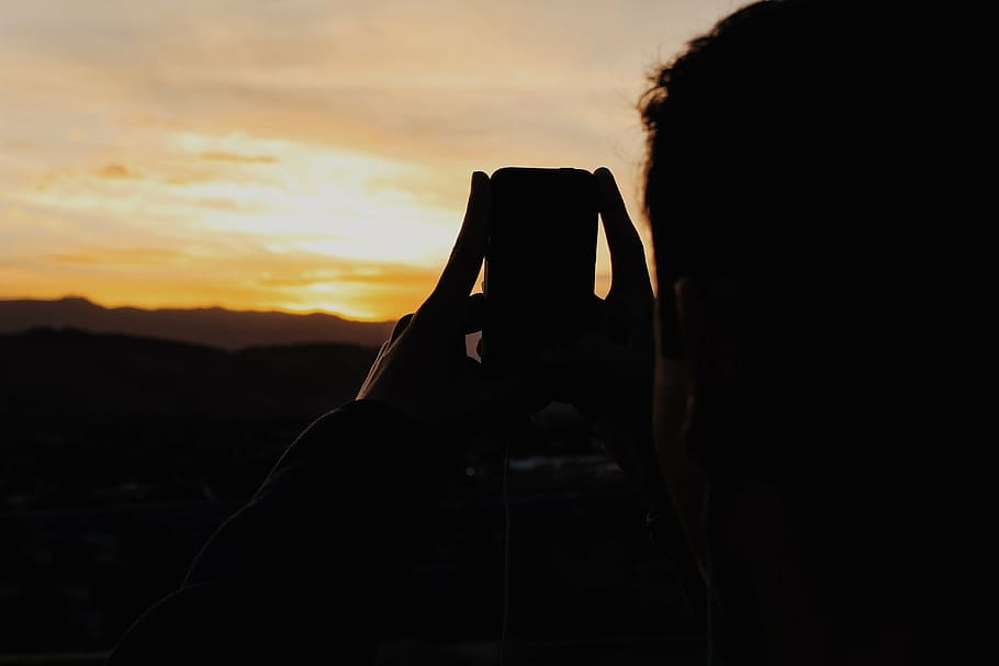 silhouette, person, holding, phone, taking, mountain, sunset, sky, cloud, dark