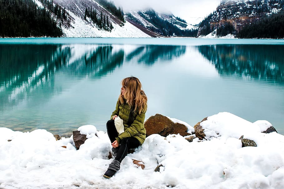 woman, sitting, snow, lake, female, lady, hiker, adventure, beautiful, wonder