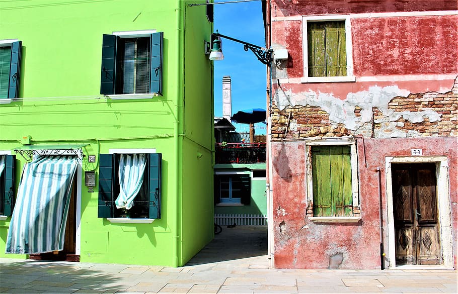photography, red, green, concrete, building, daytime, venice, burano, stone-built house, facade