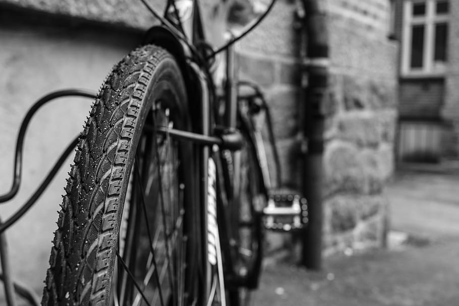 wheel, cycle, bicycle, bike, transportation, mode of transportation, tire, focus on foreground, day, selective focus