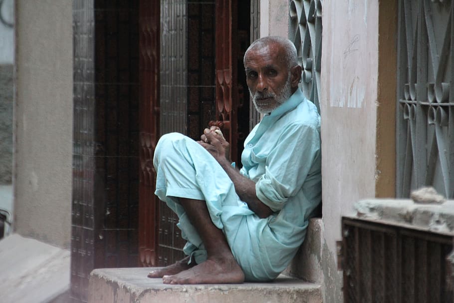 old man, people, person, human, homeless, beggar, poor, hunger, depression, life