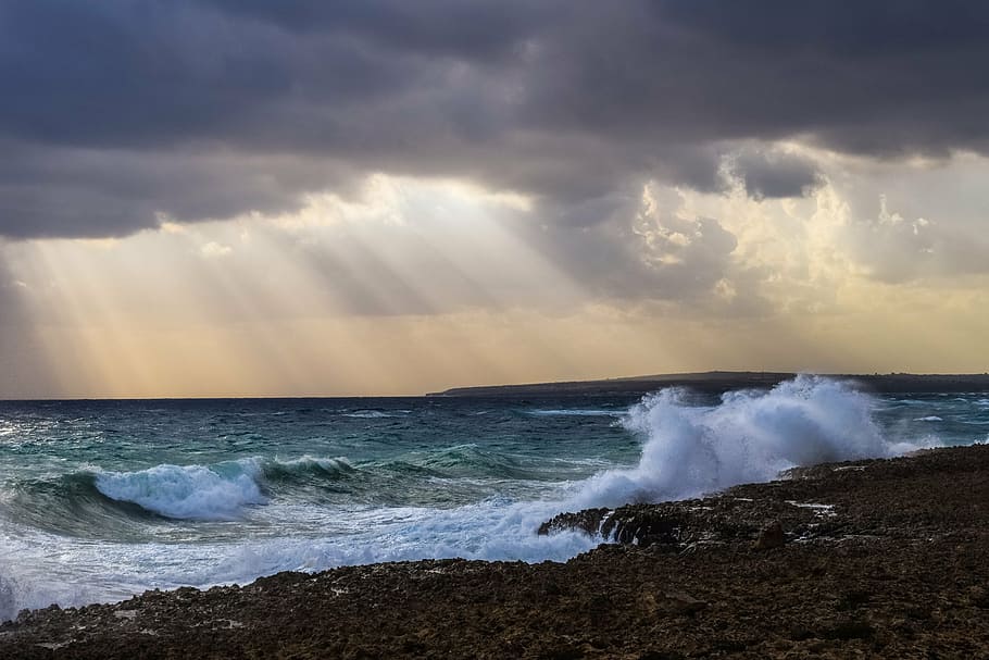 foto, ondulado, oceano, raios crepusculares, ondas, tempestade, nuvens, raio de sol, costa, natureza