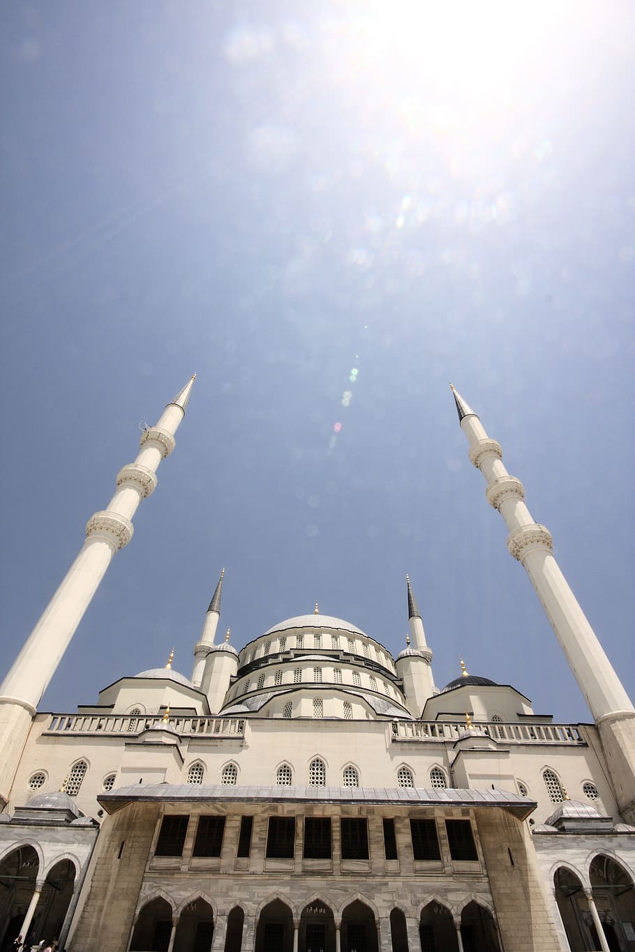 low, angle photo, white, temple, cami, minaret, aesthetics, islam, faith, city ​​center