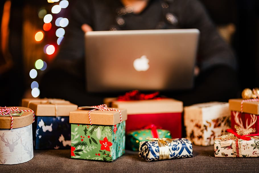 presentes, homem, dezembro, bonito, Natal, celebração, feriado, presente, caixa - recipiente, decoração