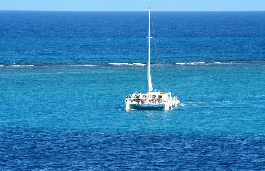 white, sailboat, open, water, daytime, caribbean, sea, beach, holiday, bank