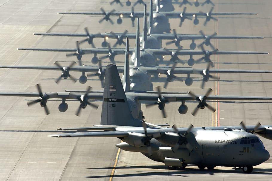 airplanes, line, runway, military, planes, transport, turboprops, propellers, aviation, flight
