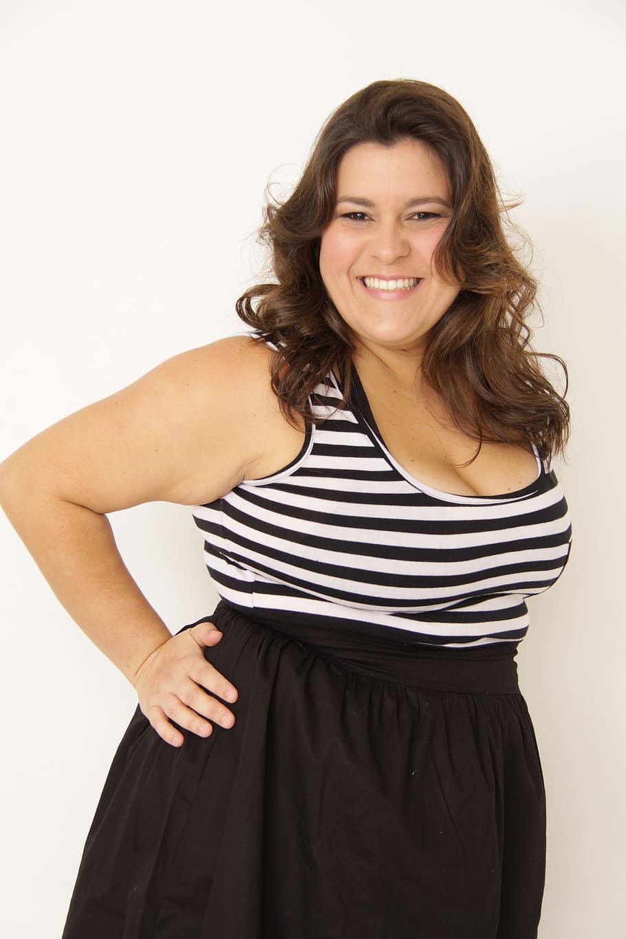 woman, wearing, white, black, striped, dress, fat, plus size, portuguese, model