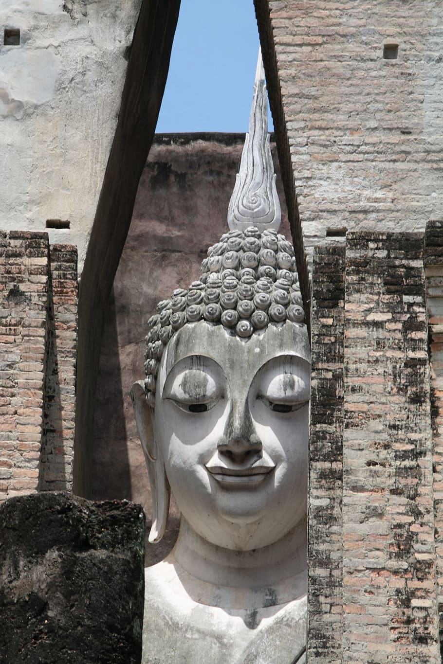 wat si chum, May, Wat, Si, Chum, may be the, sukhothai historical park, religion, spirituality, stone material