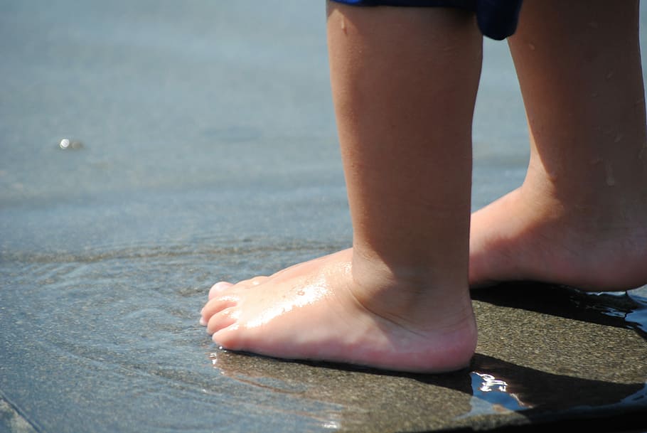 toddler, foot, standing, body, water, day time, body of water, day, time, child's foot