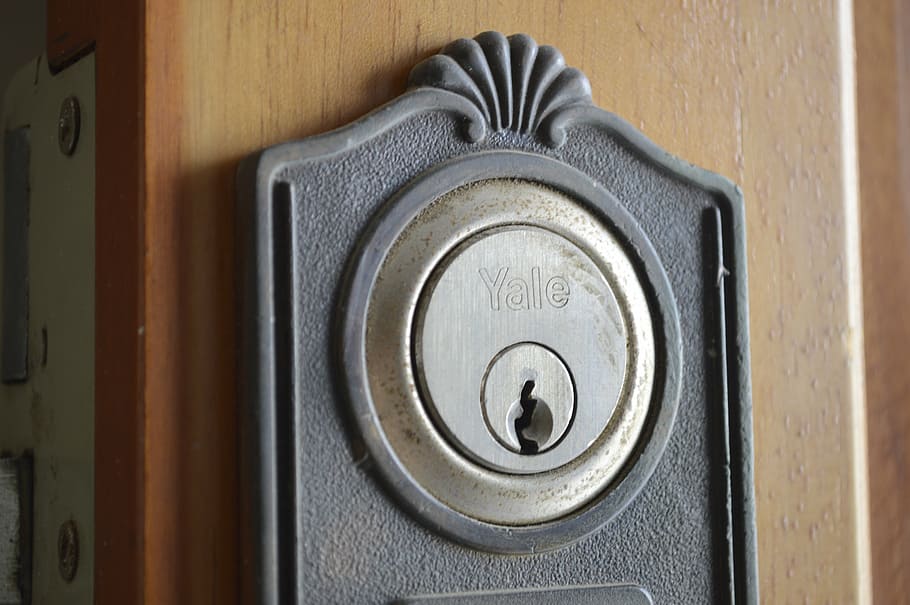 lock, veneer, bolt, door, yale, wood, iron, worn, rusty, oxide