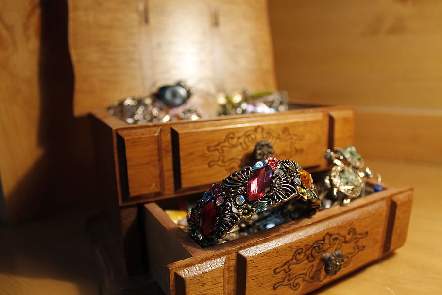 jewels, jewelry, bracelet, necklace, ring, box, container, jewelry box, box - container, wood - material