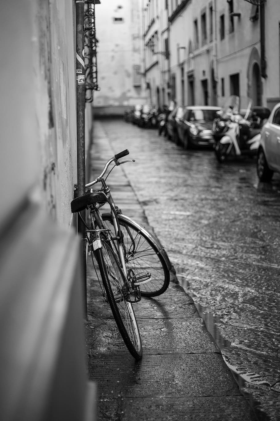 transportation, bicycles, wheels, hobby, cycling, parked, parking, vehicles, buildings, alleys
