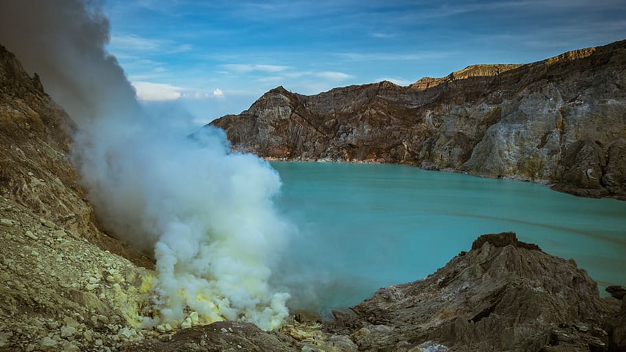sulfur, crater, lake, smoke, mountains, sulfuric acid, indonesia, jawa, volcano, volcanism