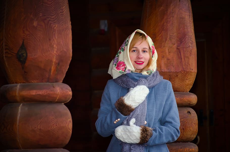 russians, russia, girl, shawl, mittens, russian folk style, moscow, girls, the kremlin, wooden architecture