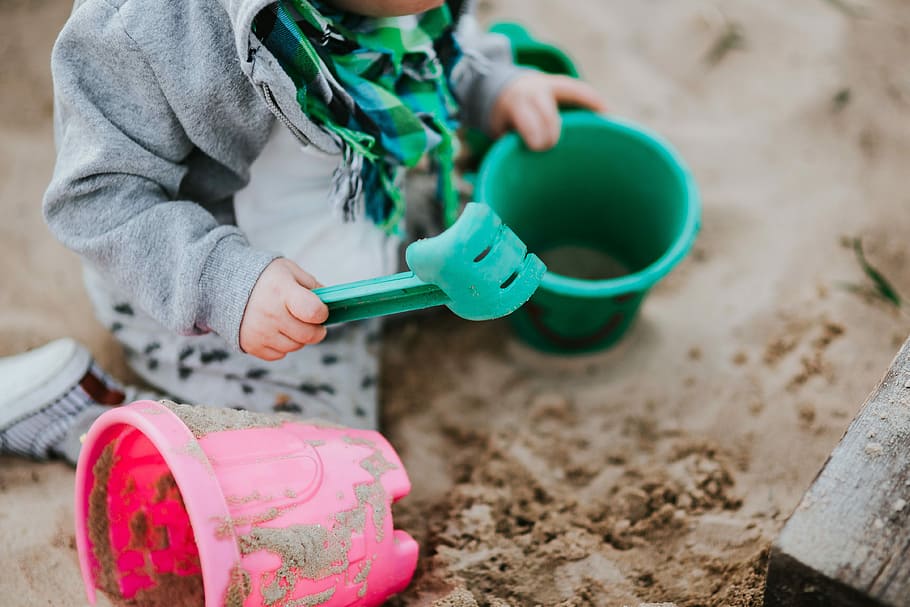 bermain, pasir, Balita, anak, masa kanak-kanak, di luar ruangan, sekop, berkebun, orang, satu Orang