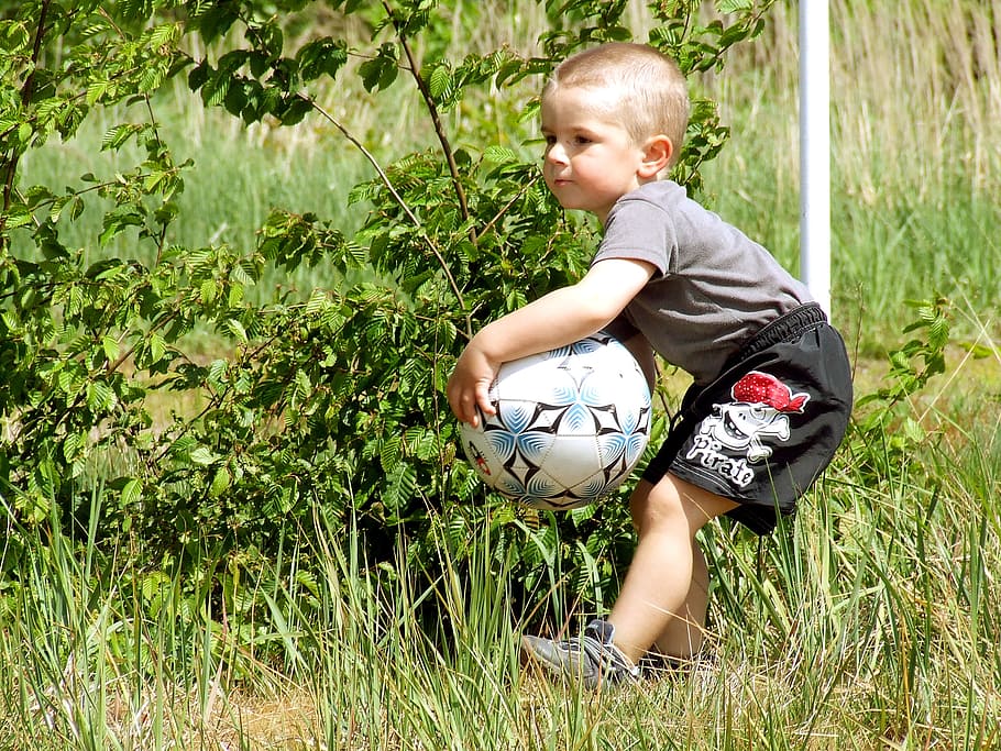 child, ball, boy, soccer, sport, playing, soccer Ball, outdoors, boys, people