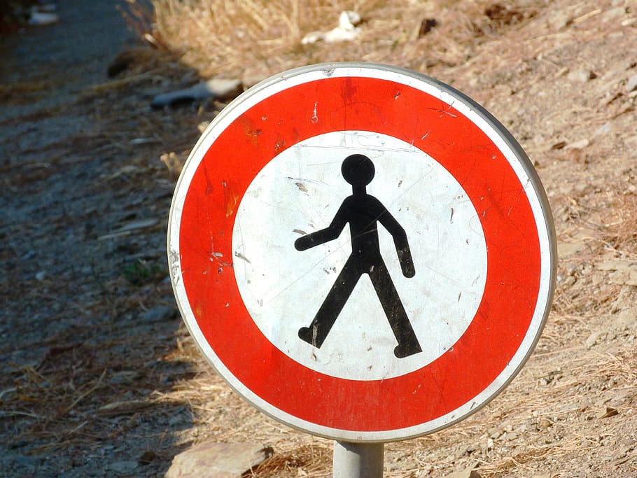 shield, ban, prohibitory, french, pedestrian, acces denied, south of france, sign, shape, red