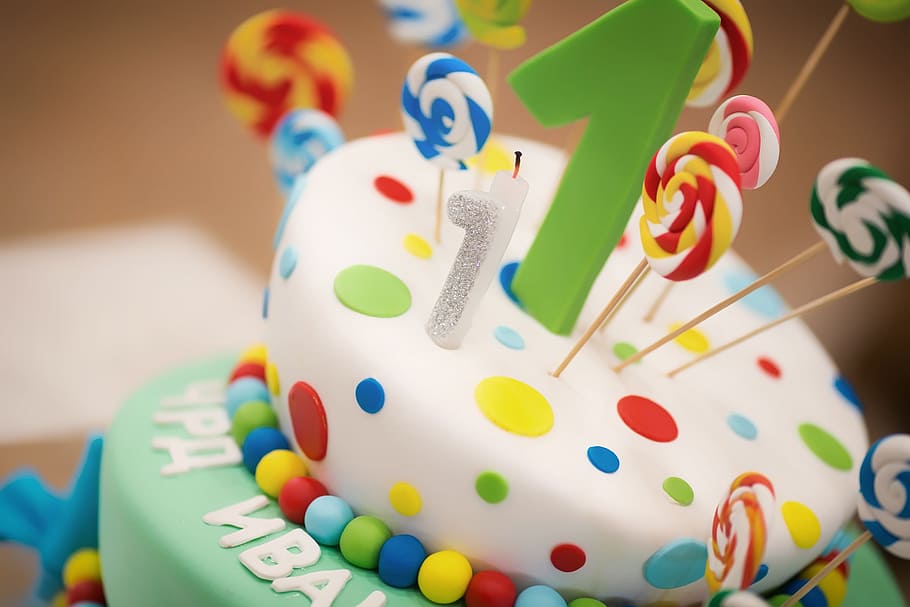 close-up photo, cake, chocolate, birthday, boy, party, dessert, a small child, holiday, bulgaria