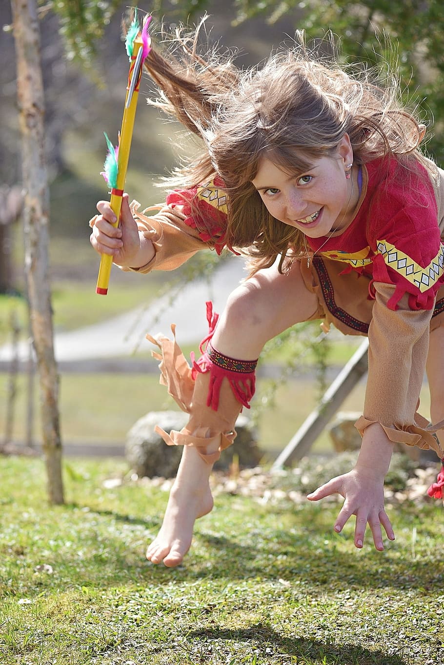 child, girl, blond, long hair, indians, indian, play, nature, attack, in motion