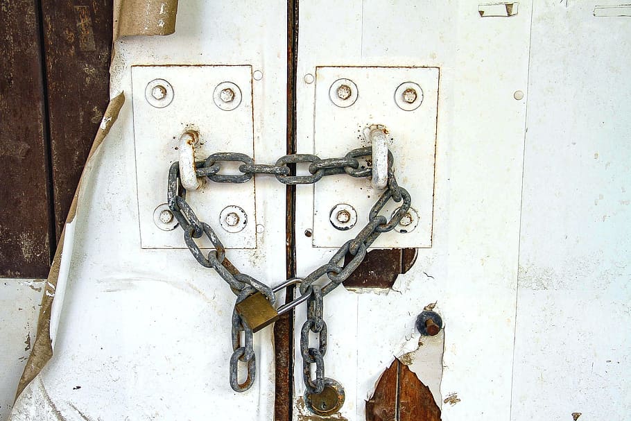 door, door lock, lock, old, building, close, old door, heavy chain, entrance, safety