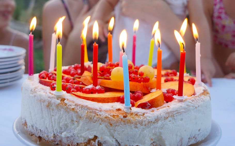 sinsonte Independencia tono velas encendidas pastel, pastel, cumpleaños, pastel de cumpleaños, pasteles  caseros, comida y bebida, vela, comida, comida dulce, dulce | Pxfuel
