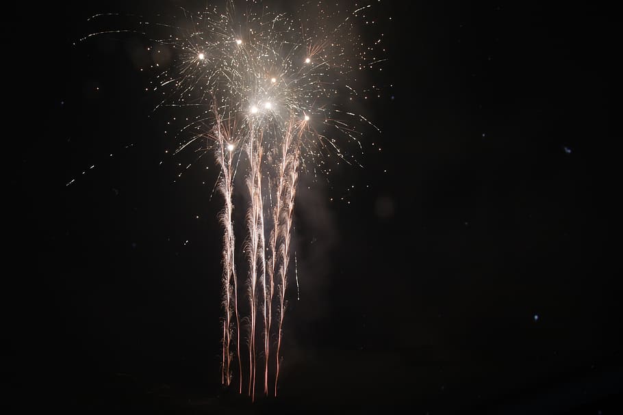 fireworks, night, burst, pyrotechnics, firework, firework display, motion, illuminated, exploding, arts culture and entertainment