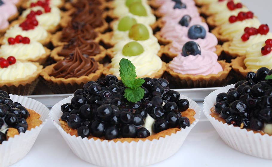 cupcake with berries, pastry shop, cakes, sweet food, food, food and drink, sweet, dessert, indulgence, baked
