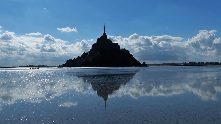 mont saint michel, abbey, normandy, bay, brittany, handle, unesco heritage, monument, shifting sand, tide