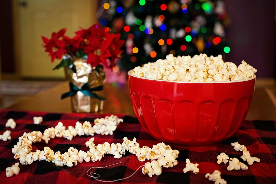 mangkuk, popcorn, selektif, foto fokus, merangkai popcorn, natal, pohon, tali, jagung, kuno