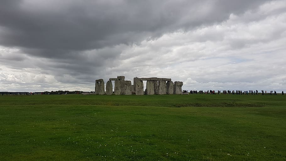 stone henge, history, cloudy, stonehenge, prehistory, cloud - sky, sky, architecture, grass, built structure