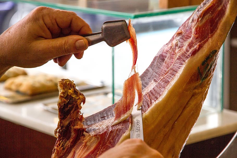 person cutting meat, ham, delicacy, food, meat, the pig, profession, jamon, hand, human hand