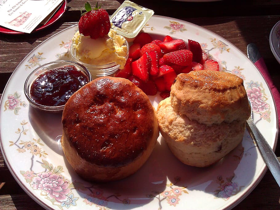 scones, national dish, cornwall, delicious, benefit from, eat, food, sweet, summer, nutrition