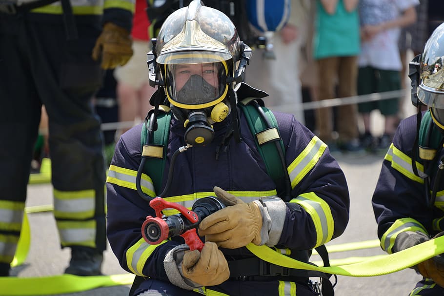 fire, respiratory protection, Fire, Respiratory, Protection, respiratory protection, feuerloeschuebung, firefighters, delete, breathing apparatus, use