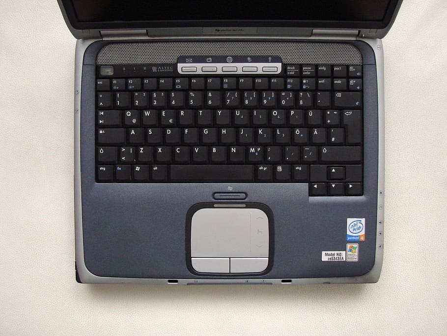 old computer, laptop, computer, hp, buttons, keyboard, portable, technology, communication, wireless technology