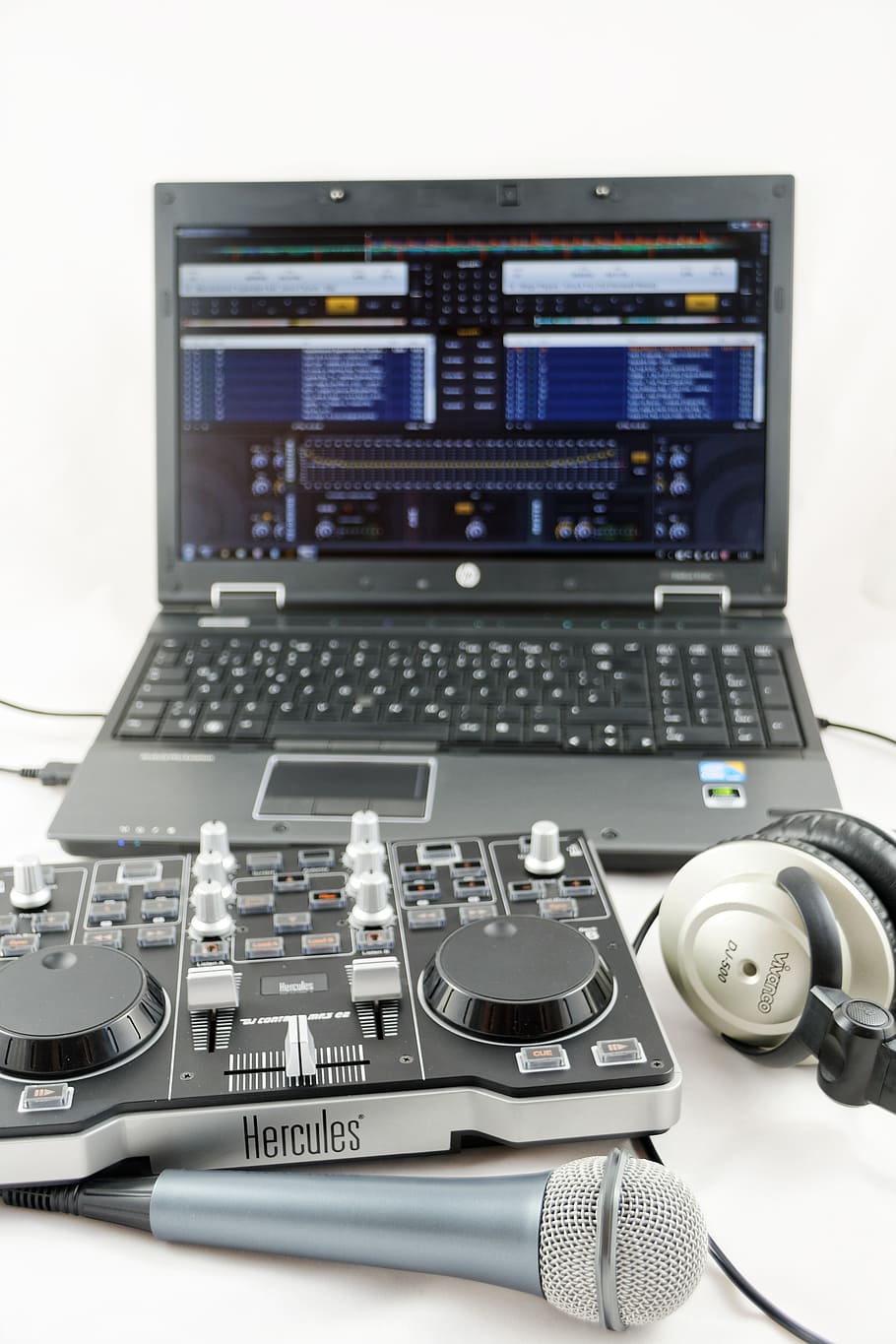 mezclador, auriculares, audio, entretenimiento, música, mp3, dj, dispositivo, dispositivo técnico, vivanco