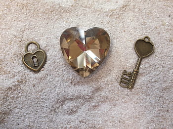 heart-key-padlock-love-royalty-free-thumbnail.jpg