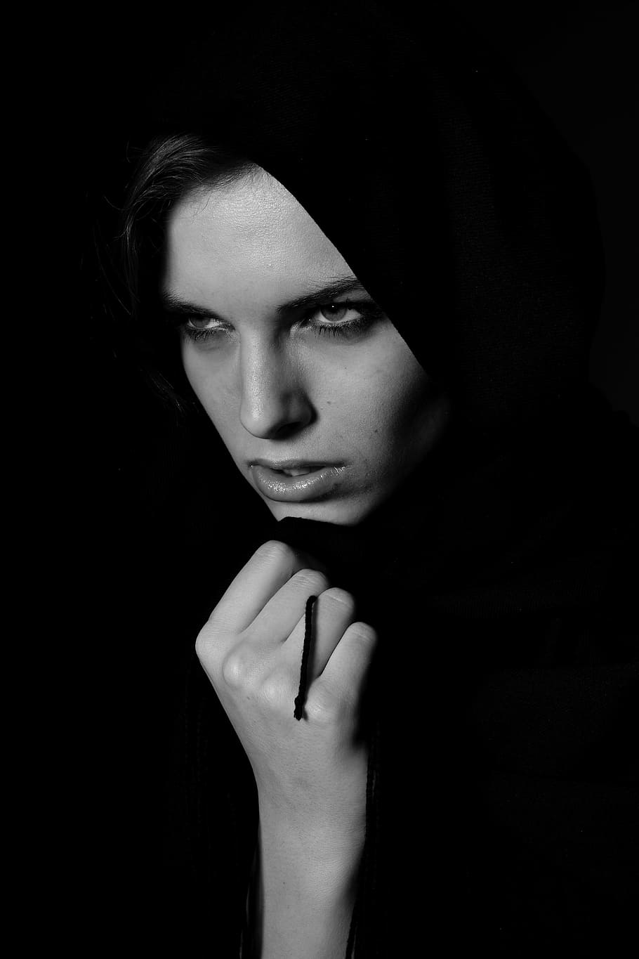 grayscale photo, woman, women's, black and white, portrait, human, model, beautiful, face, exposure
