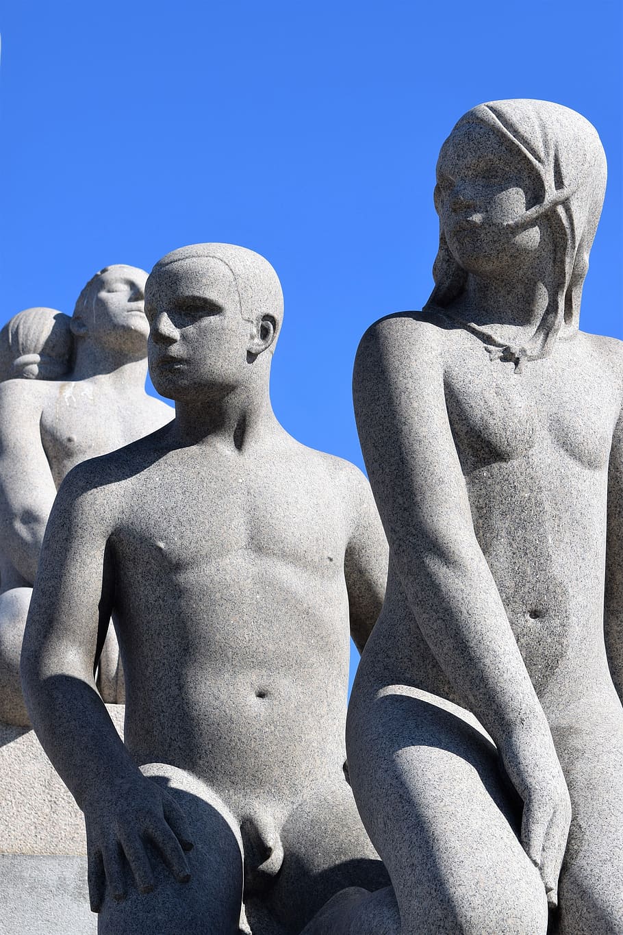 statues, sculpture, vigeland, fogner, oslo, park, blue sky, scandinavian, people, stone