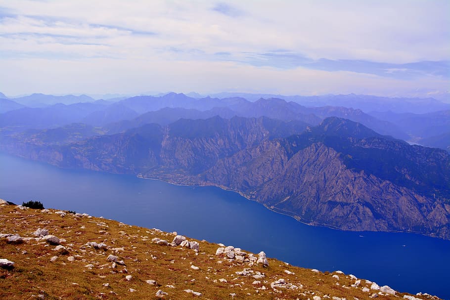山, 湖, ガルダ, イタリア, 風景, 水, 風景-自然, 自然の美しさ, 空, 雲-空