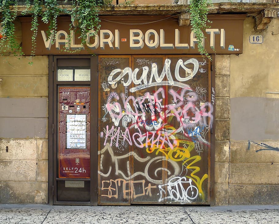 graffiti, verona, old town, italy, europe, travel, urban, vintage, text, architecture