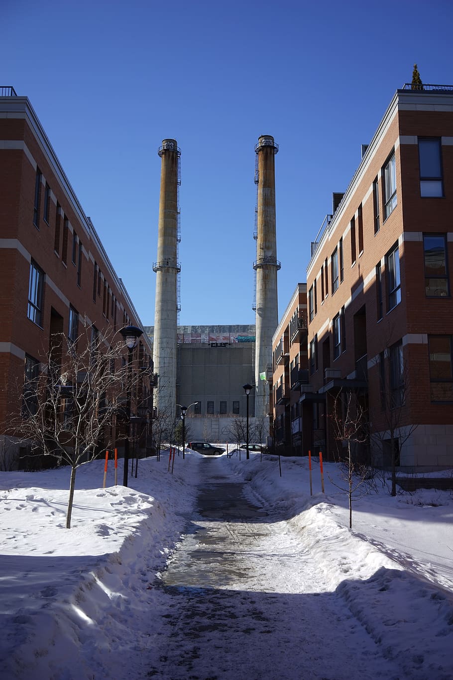 Chimney, Montreal, cheminée, urban, smoke, construction, factory, environment, pollution, power