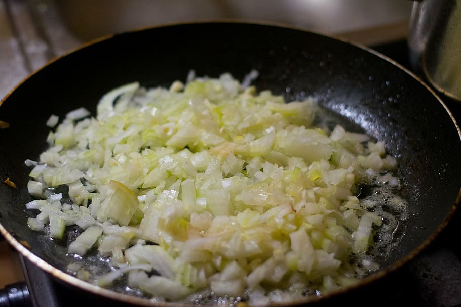 kitchen, onion, frying, frying onions, food, eating, vegetables, fresh, delicious, the freshness