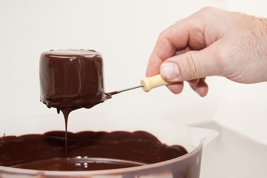 chocolate fondue, chocolate, sweet, chocolate paste, diving, pastries, petit four, hand labor, classic pastry, dipping fork