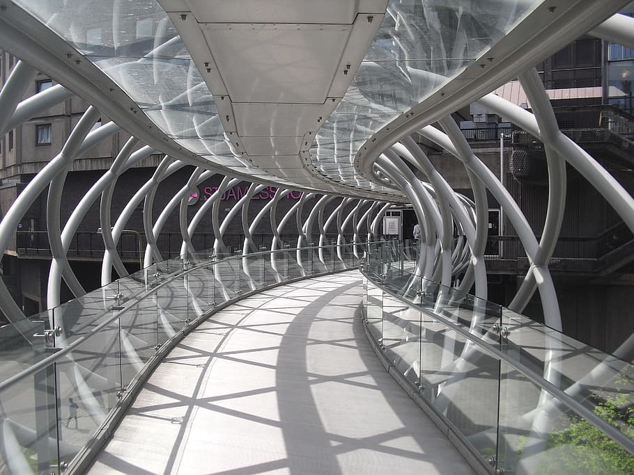 회색 터널 내부, 다리, 보행자, 현대, 유리, 강철, 통로, 건물, 건축, 금속